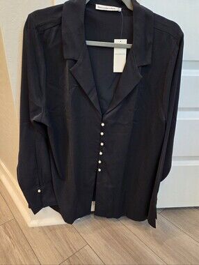 New Abercrombie Black Pearl-Button Blouse